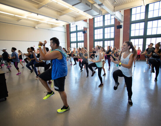 Pode fazer aula de zumba todos os dias?